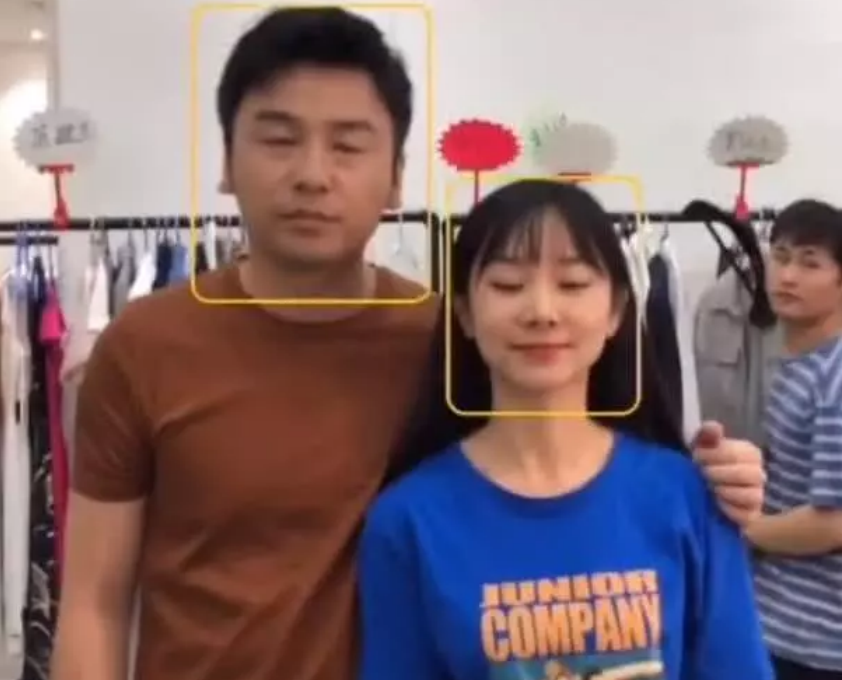 男演员与女演员的趣事，从友情到爱的意外旅程
